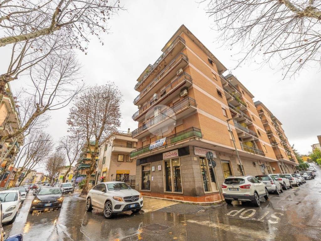 Appartamento a Guidonia montecelio in Via Antonio Locatelli, 5 - Foto 2