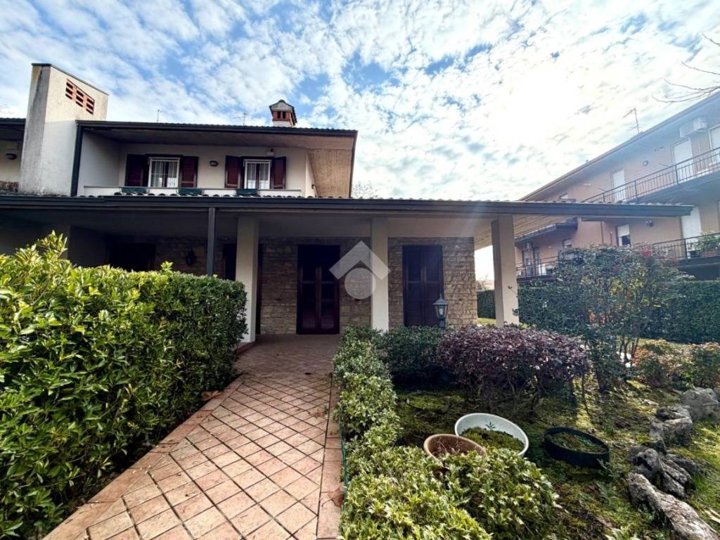 Villa a Concesio in Via Gaetano Donizetti - Foto 2