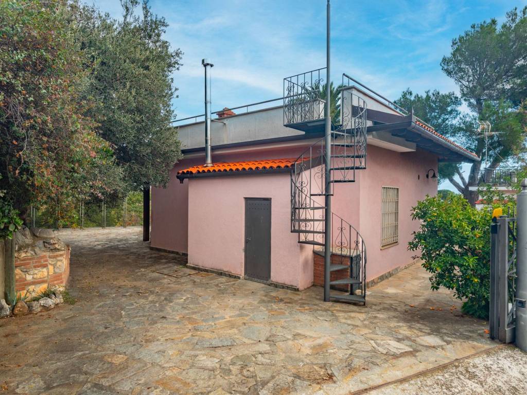 Villa a Ceriale in Via Eldorado, 29 - Foto 4