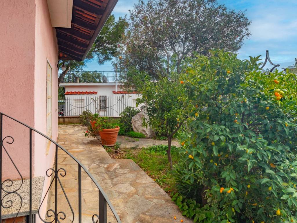 Villa a Ceriale in Via Eldorado, 29 - Foto 5