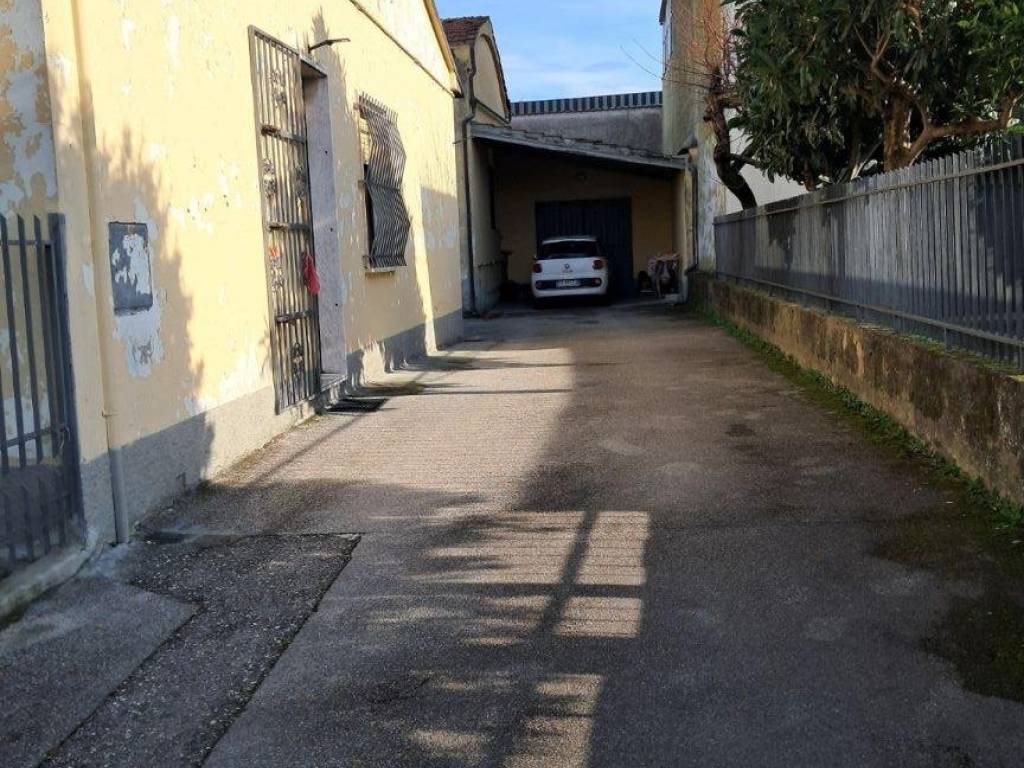 Villa a Montemurlo in Via Lunga, 55 - Foto 4