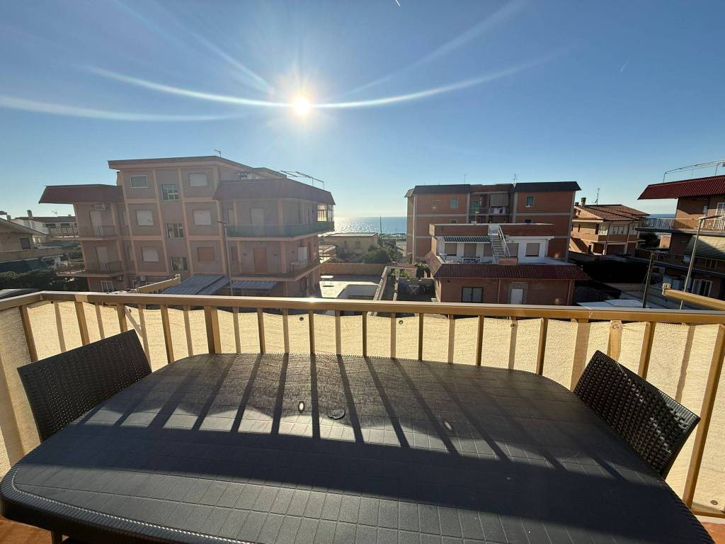 Appartamento a Pomezia in Via Svezia, 165 - Foto 3