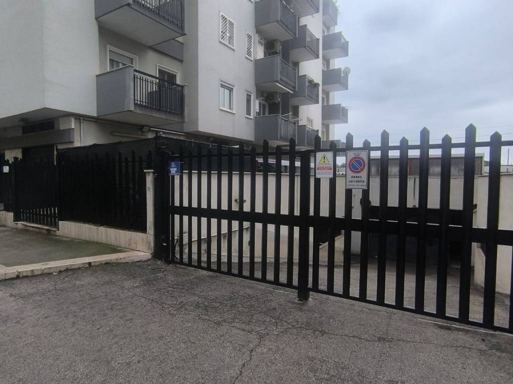 Box / garage a Trani in Via Antonio Gramsci - Foto 2