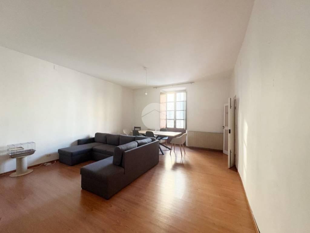 Appartamento a Ivrea in Via Palestro, 10 - Foto 2