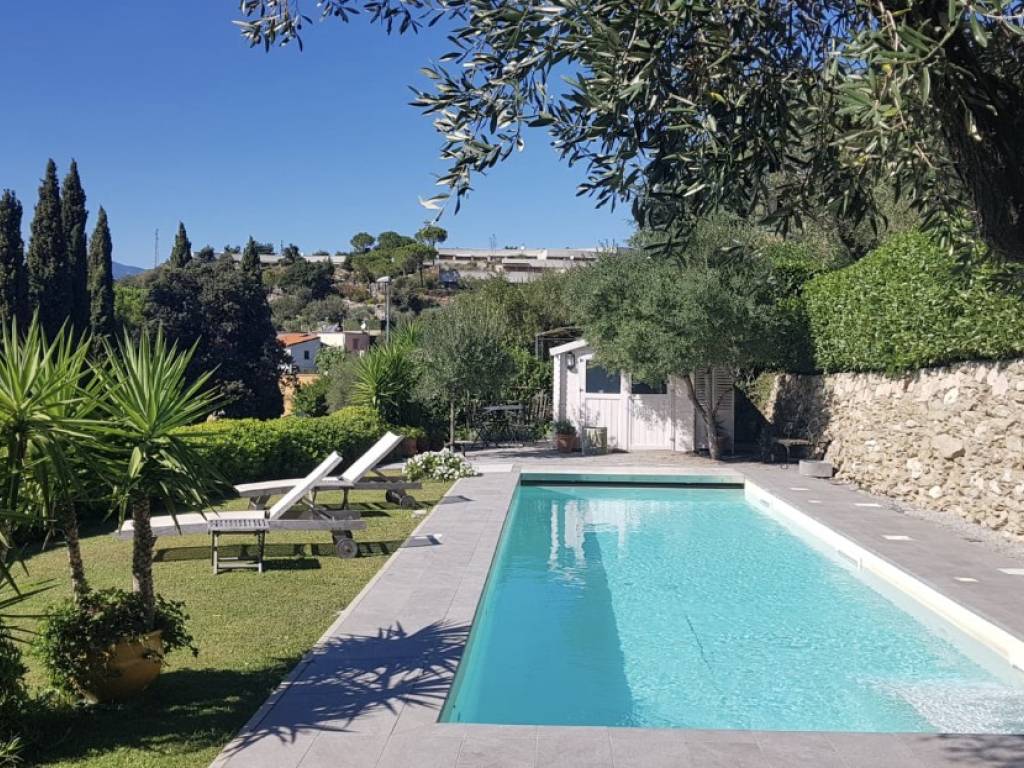 Appartamento a Finale ligure in Via Giovanni da Verrazzano - Foto 3