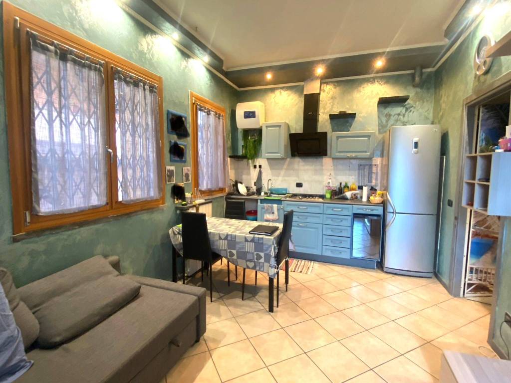 Appartamento a Cesano boscone in Via Pasubio, 7 - Foto 4