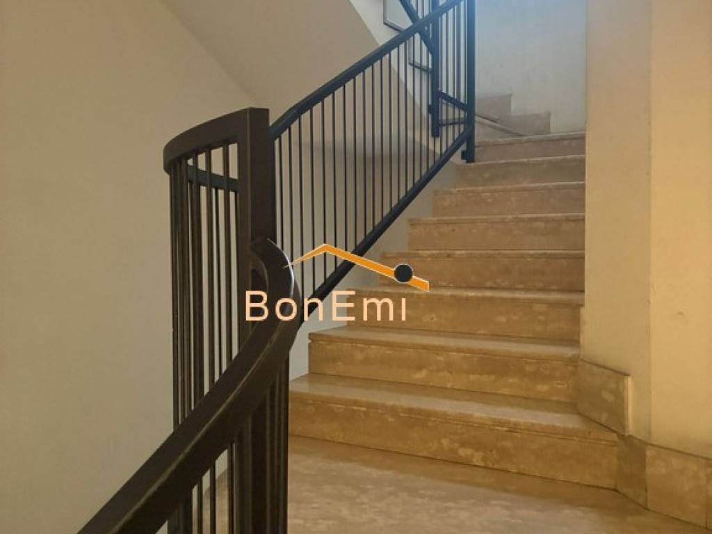 Appartamento a Verona in Via Galileo Galilei, 85 - Foto 2