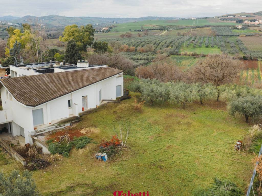 Villa a San salvo in via grasceta, snc - Foto 2