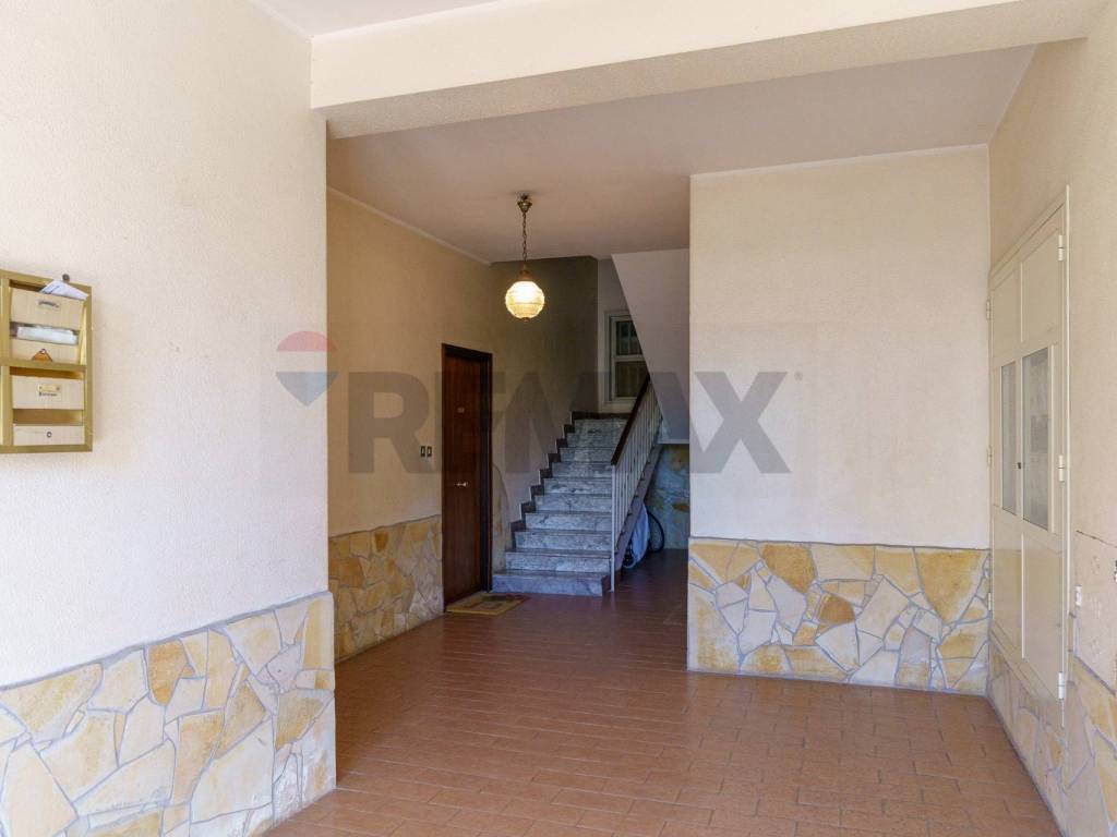 Appartamento a Gravina di catania in via giovanni fattori, 27 - Foto 2