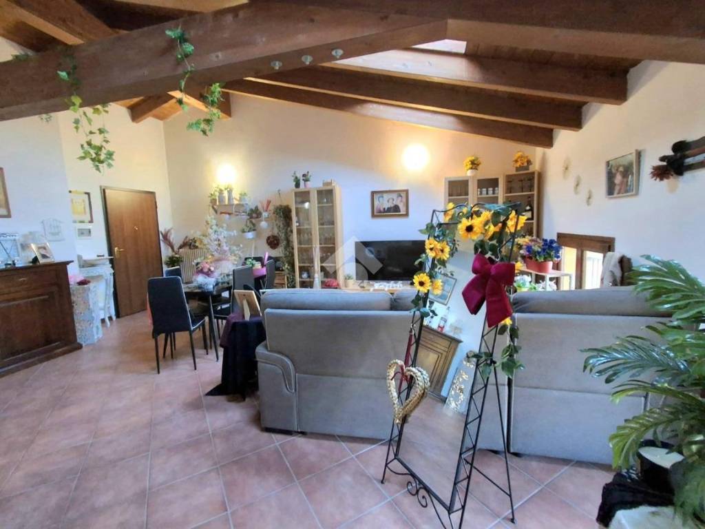 Appartamento a Brescello in Piazza Maria Pallini, 5 - Foto 5