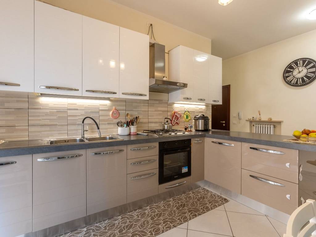 Appartamento a Verona in Via Don Luigi Bassani, 16 - Foto 2
