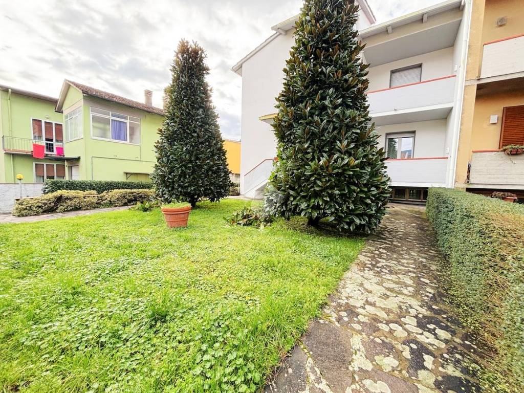 Villa a Montale in Via Arrigo Boito, 38 - Foto 2