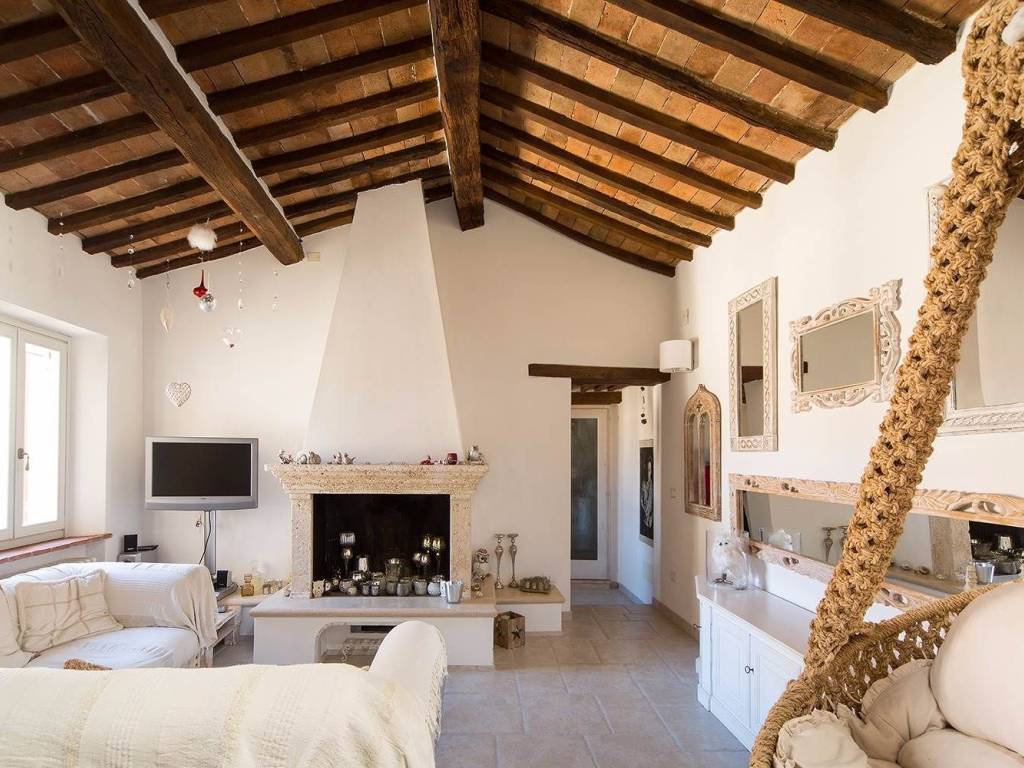 Appartamento a Massa marittima in Piazza Giuseppe Garibaldi - Foto 2