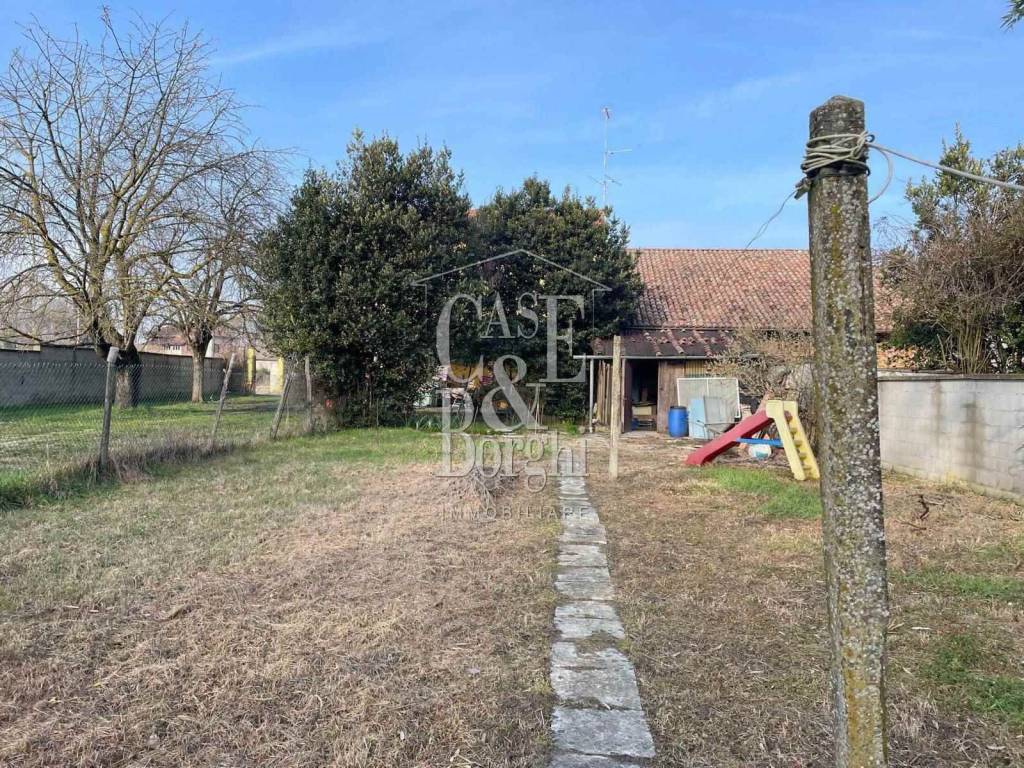 Casa indipendente a Corana in Via Torino , 10 - Foto 3
