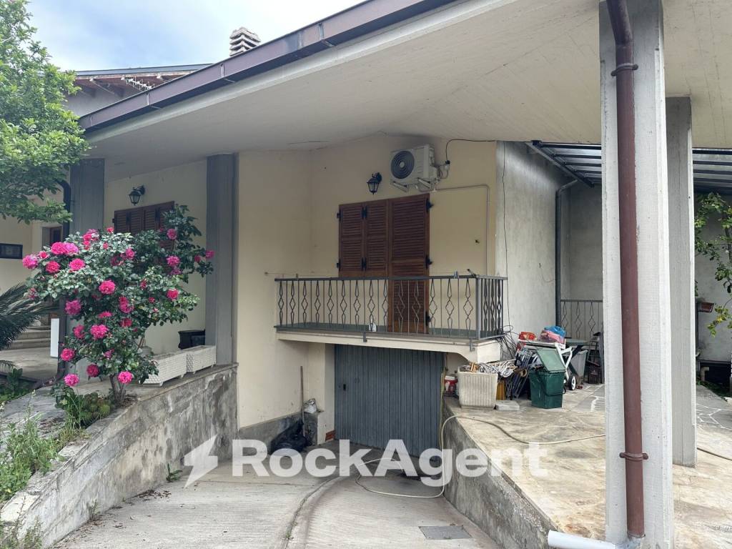 Villa a Alanno in Via Sant'Emidio, 79 - Foto 5