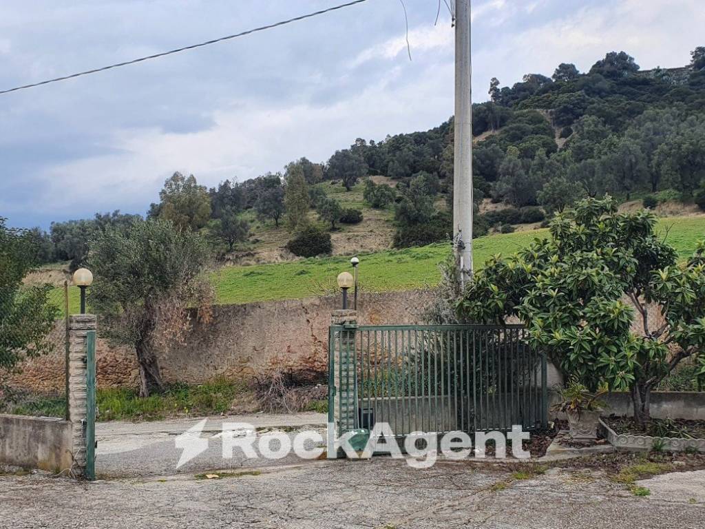 Palazzo / stabile a Rende in Strada Statale 107 Silana Crotonese - Foto 2