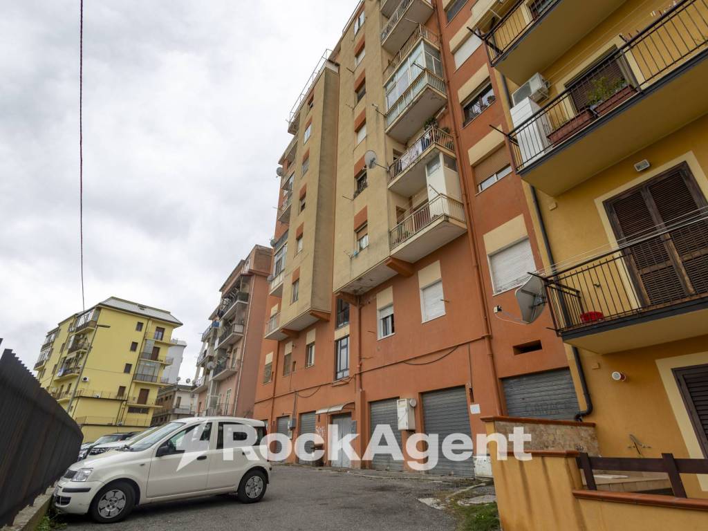Appartamento a Catanzaro in Via Ettore Vitale - Foto 4
