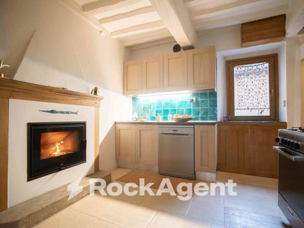 Casa indipendente a Piobbico in Piazza Sant’Antonio n.10 - Foto 5