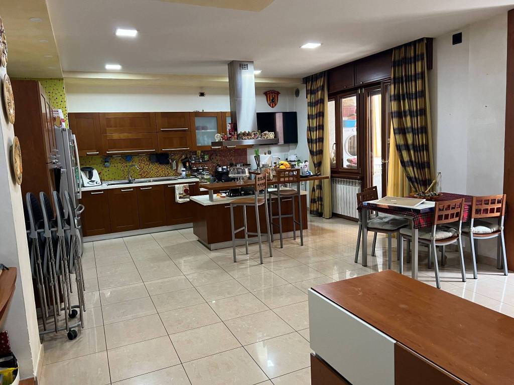 Appartamento a Benevento in Via Camillo Benso di Cavour - Foto 5