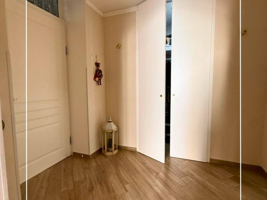 Appartamento a Taranto in Corso Umberto I, 124 - Foto 4