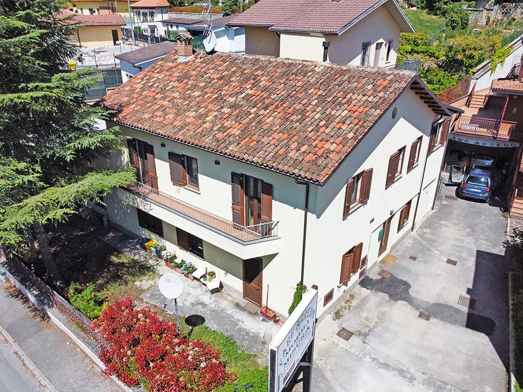 Appartamento a L'aquila in Viale della Croce Rossa, 105 - Foto 2
