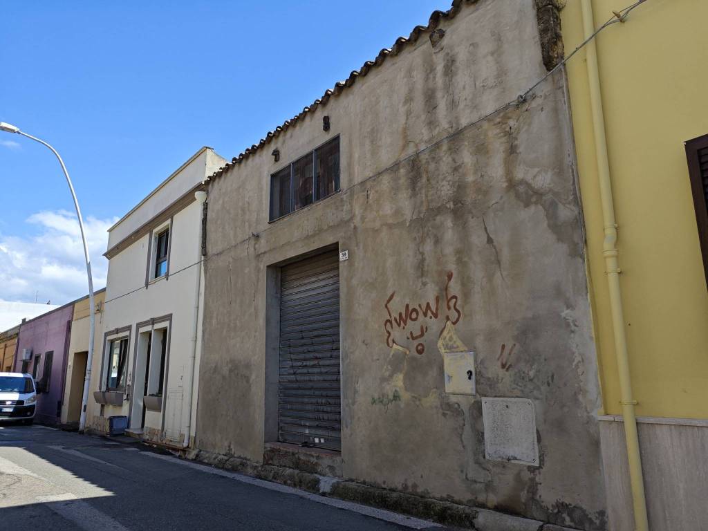 Casa indipendente a Cagliari in Via Antonio Ignazio Argiolas, 39 - Foto 2