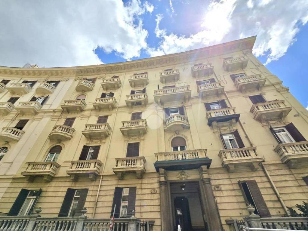 Appartamento a Napoli in Via del Parco Margherita, 18 - Foto 1
