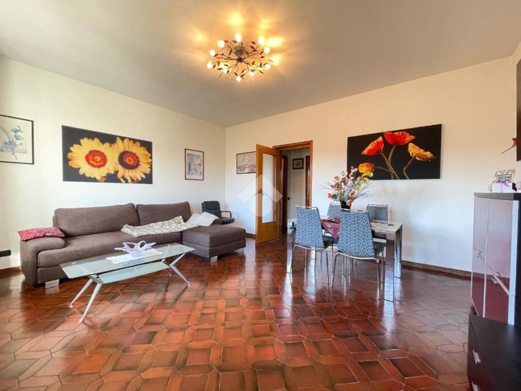 Appartamento a Arcisate in Via Riazzo, 7 - Foto 3