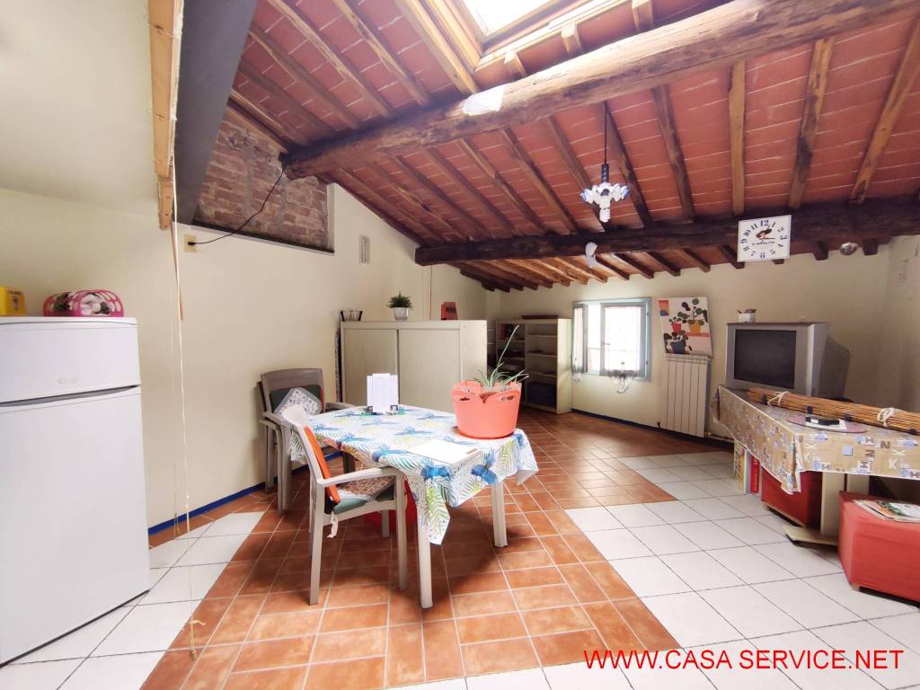 Appartamento a Montevarchi in Via Marzia - Foto 2