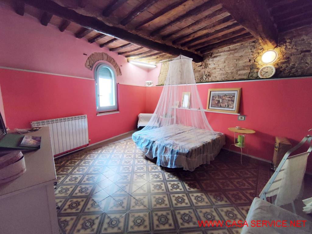 Appartamento a Montevarchi in Via Marzia - Foto 4