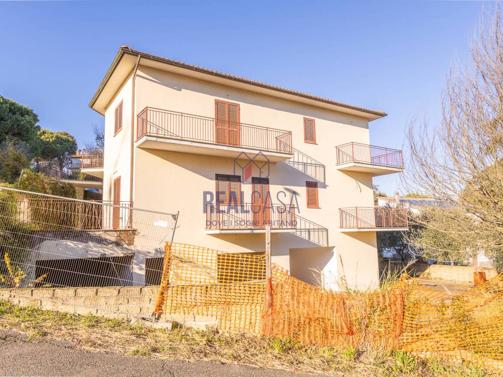 Appartamento a Civitella d'agliano in Via Luigi Biagioni - Foto 2