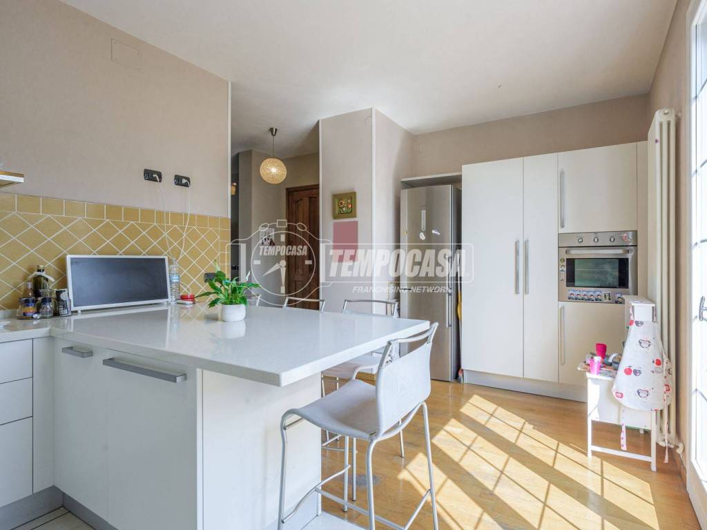 Casa indipendente a Correggio in Via Repubblica dell'Ossola - Foto 5