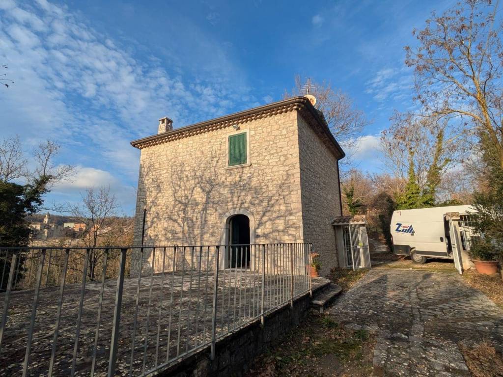 Casa indipendente a Santa croce del sannio in Via Fontana Vecchia - Foto 2