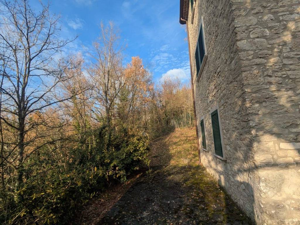 Casa indipendente a Santa croce del sannio in Via Fontana Vecchia - Foto 4