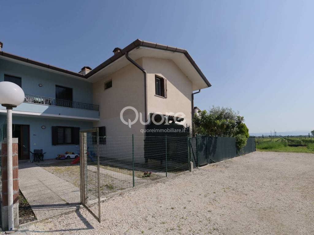 Appartamento a Chiopris-viscone in via c.battisti, 20 - Foto 5