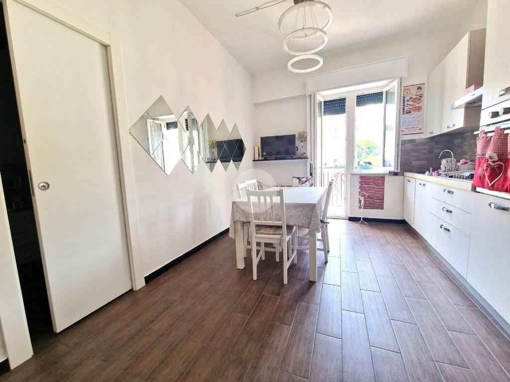 Appartamento a Genova in Via Erpidio Berno, 73 - Foto 3