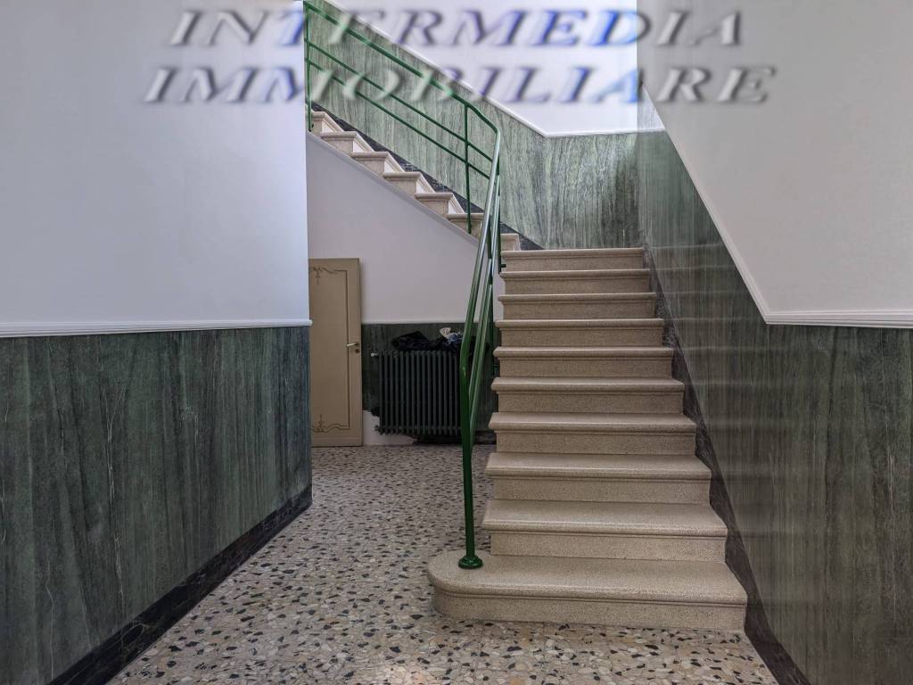 Villa a Montevarchi in Piazza della Repubblica - Foto 4