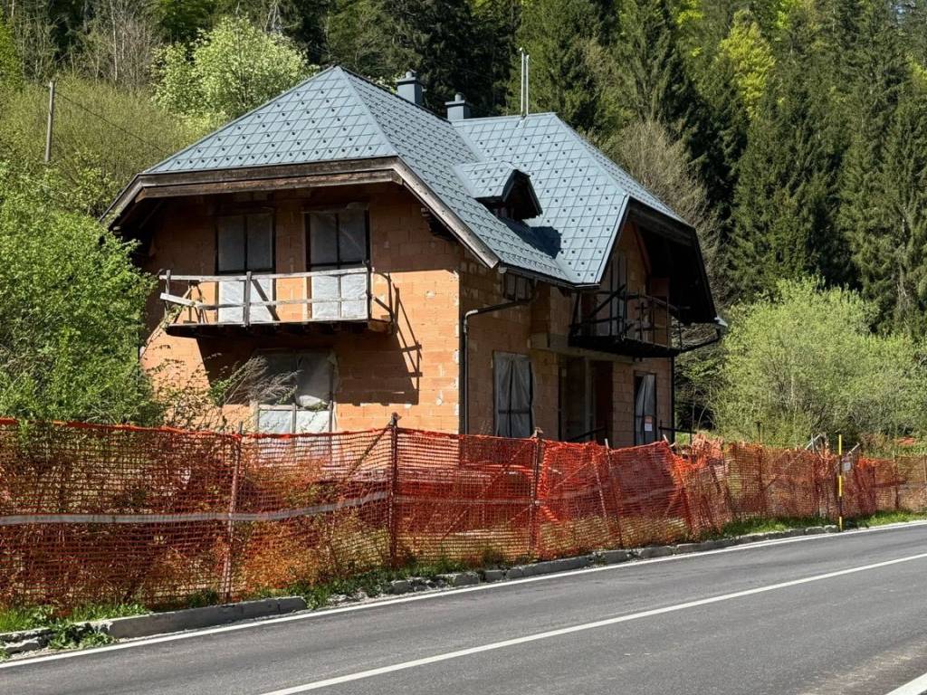 Casa indipendente a Tarvisio in Strada Statale del Friuli - Foto 3