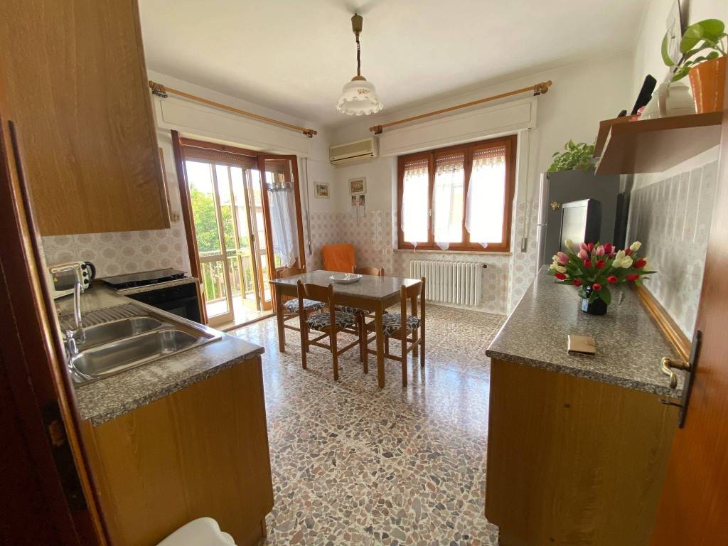 Appartamento a Castagneto carducci - Foto 2