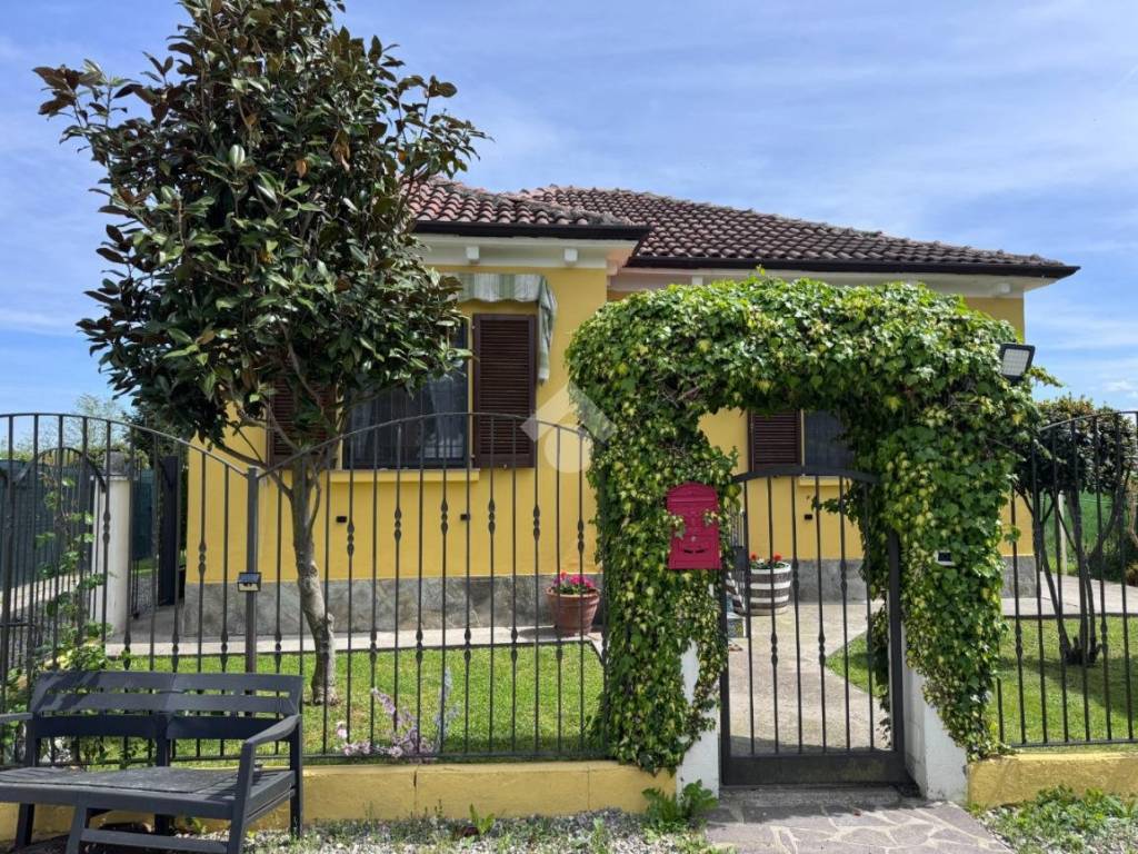 Casa indipendente a Pinarolo po in Via Ca' Bellotti, 36 - Foto 2