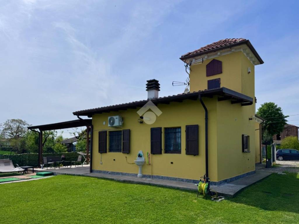 Casa indipendente a Pinarolo po in Via Ca' Bellotti, 36 - Foto 3