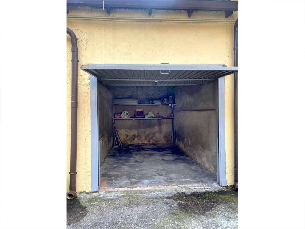 Box / garage a Cislago in Via Umberto I°, 25 - Foto 2