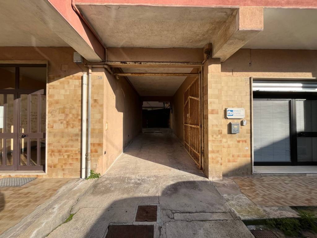 Box / garage a Catanzaro in VIA FIUME, 50 - Foto 2