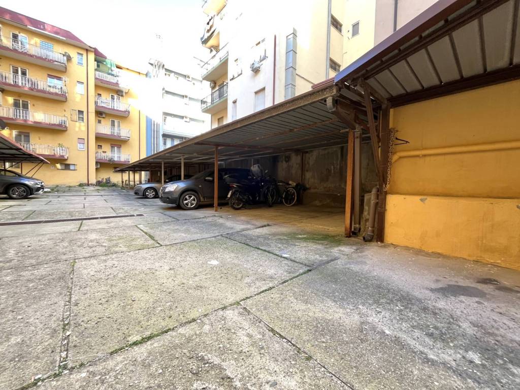 Box / garage a Catanzaro in VIA FIUME, 50 - Foto 3