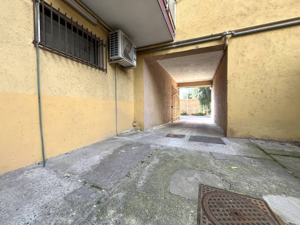 Box / garage a Catanzaro in VIA FIUME, 50 - Foto 5