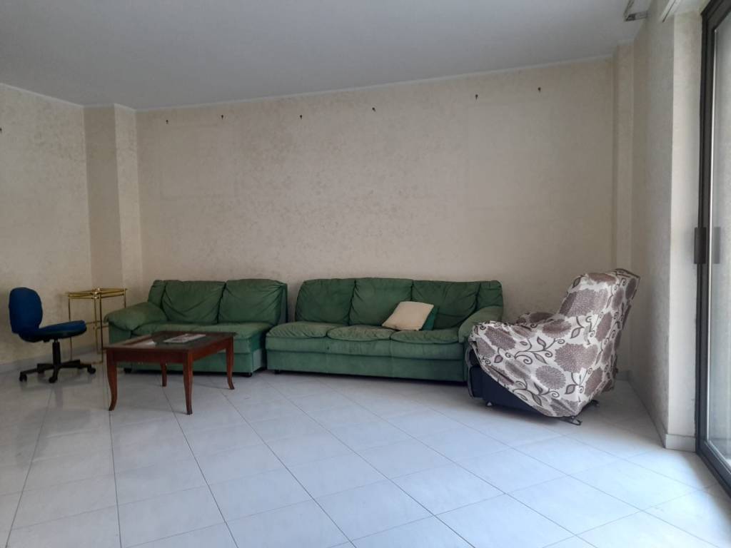 Appartamento a Napoli in Via Enrico Cosenz, 13 - Foto 3