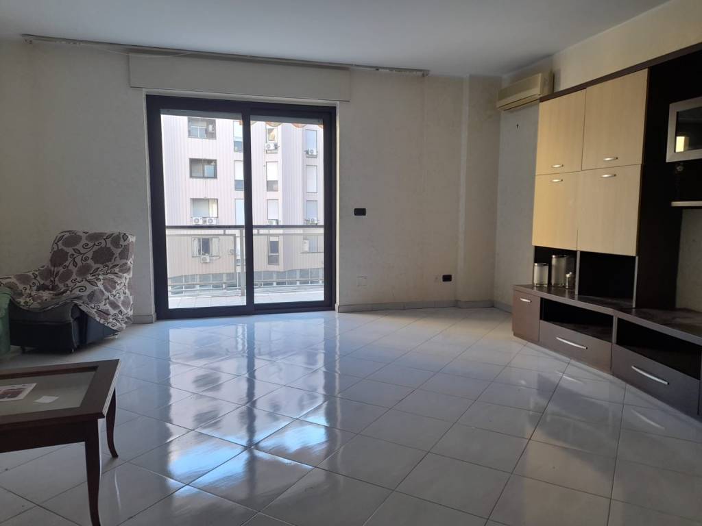 Appartamento a Napoli in Via Enrico Cosenz, 13 - Foto 5