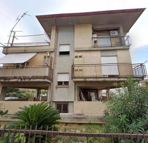 Villa a Terracina in Via Nino Costa 6 - Foto 3