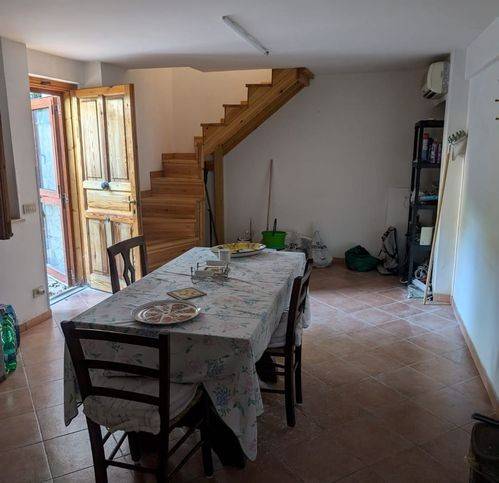 Villetta a schiera a Terracina in Via Napoleone Parisani - Foto 4