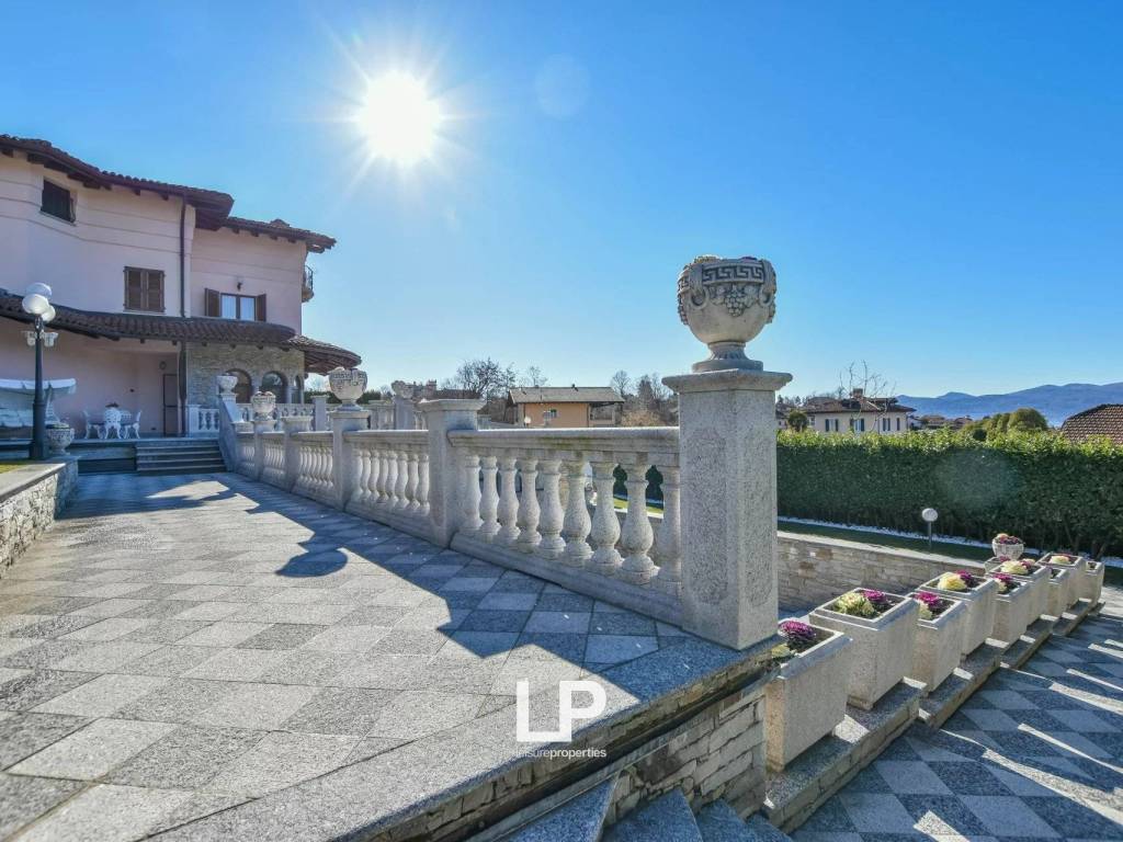 Villa a Verbania in Via Intra Premeno, 63 - Foto 3